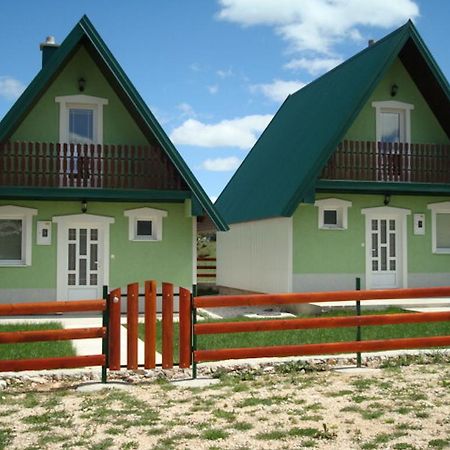 Rooms And Bungalows Sreten Zugic Zabljak  Phòng bức ảnh