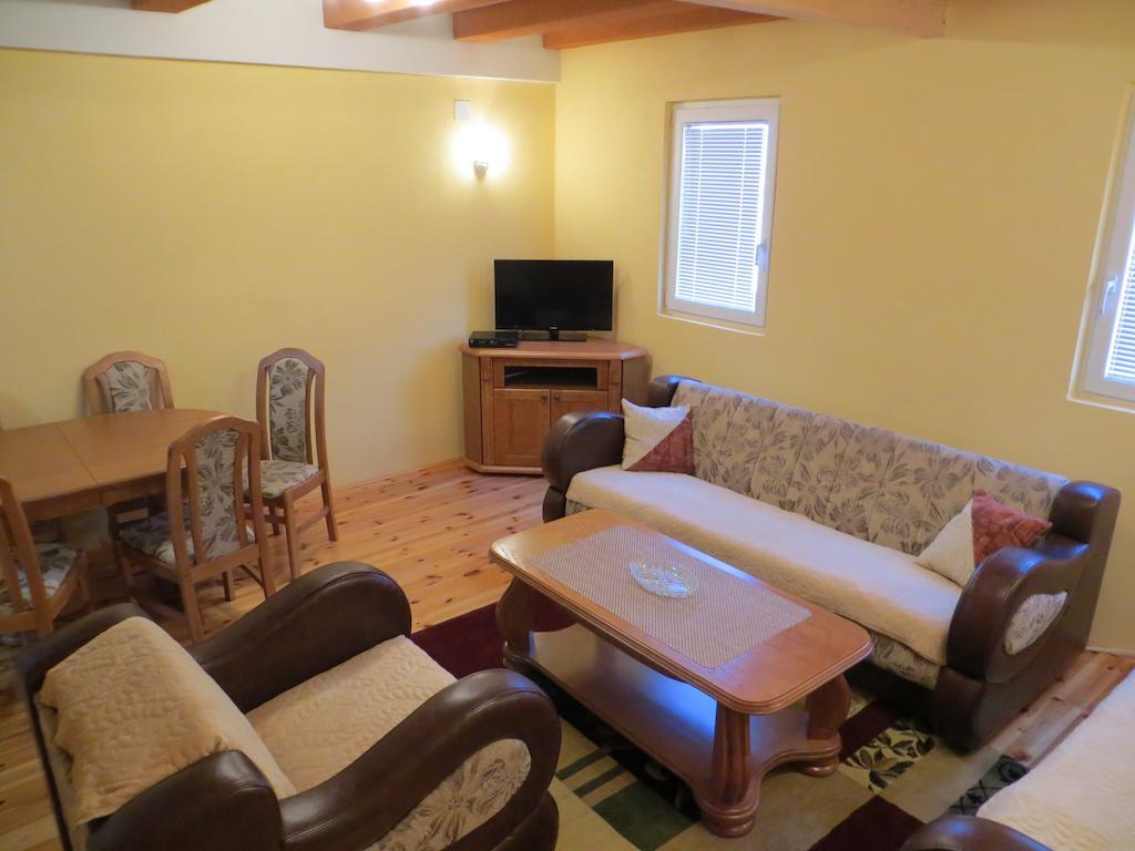 Rooms And Bungalows Sreten Zugic Zabljak  Phòng bức ảnh