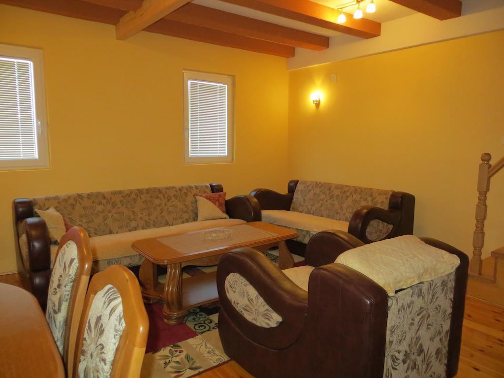Rooms And Bungalows Sreten Zugic Zabljak  Phòng bức ảnh
