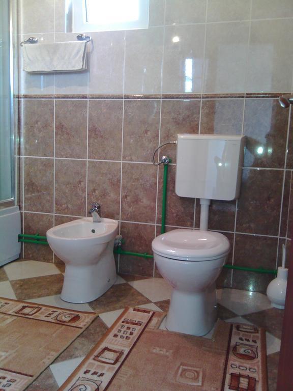 Rooms And Bungalows Sreten Zugic Zabljak  Phòng bức ảnh